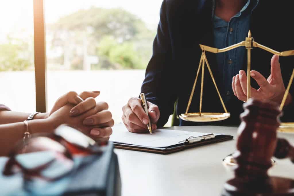 Court Applications vs. Mediation: A Less Stressful Path with EH Mediation Bridlington